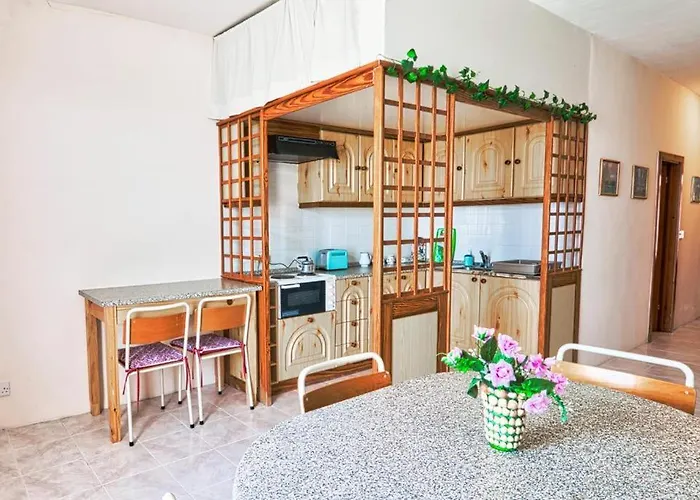 Marsalforn Seaview Apartment In A Quiet Area